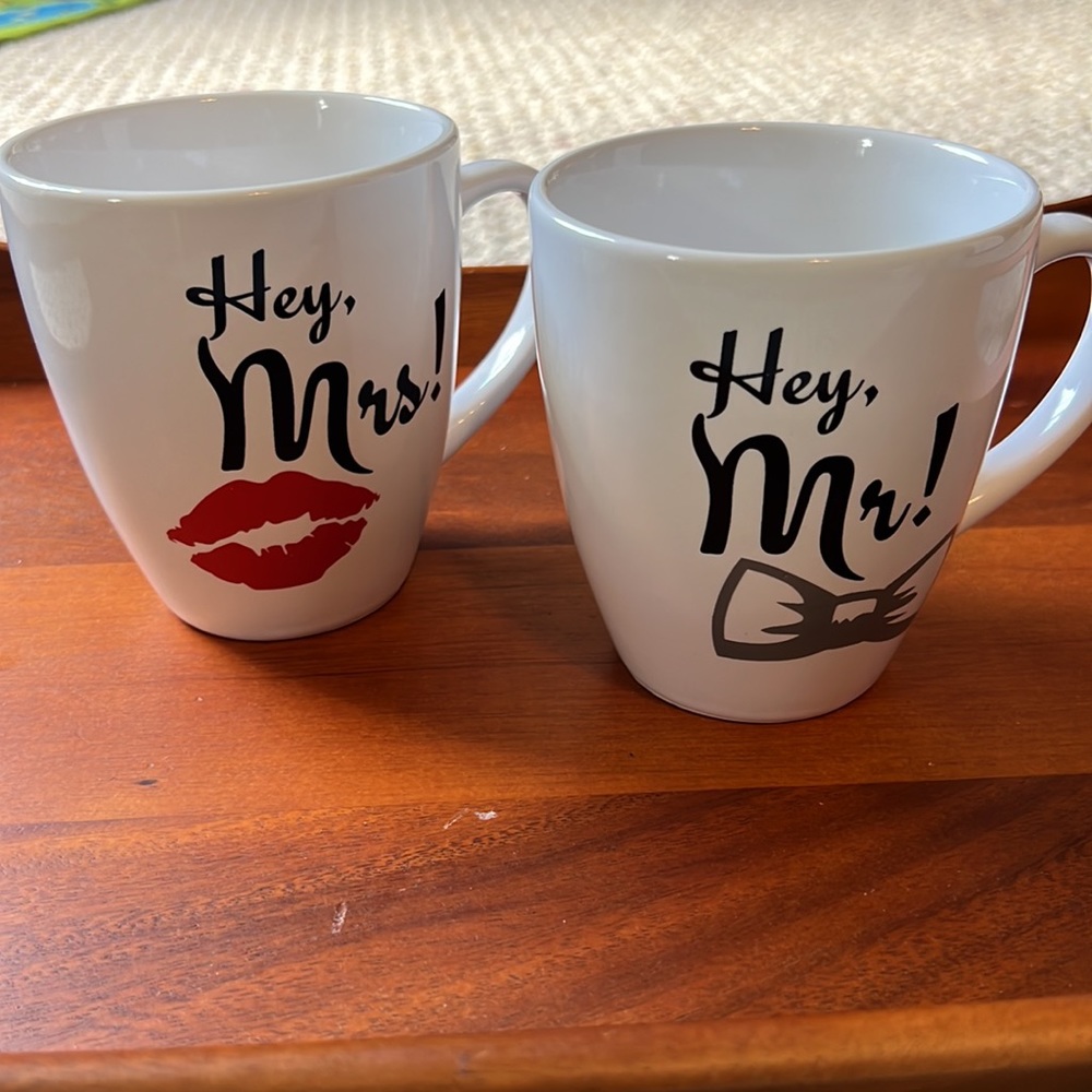 Mr and Mrs white mug set. New without tags, dishwasher safe - Picture 2 of 6